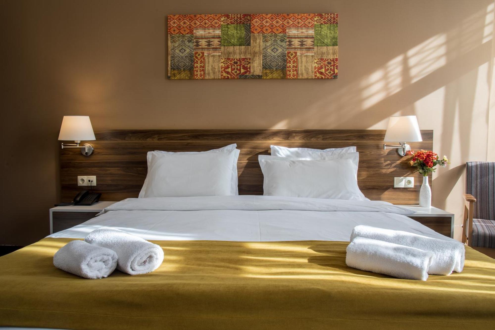 Point Hotel Tiflis Exterior foto